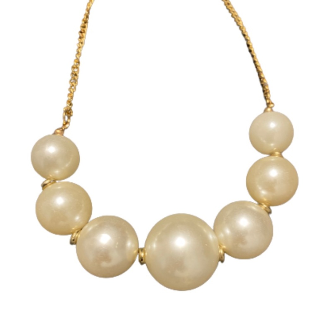 3/35| Feel Chic & Stylish ~ Large Faux Pearl Necklace Accessory Jewelry